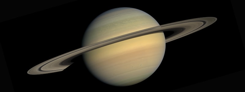 九游棋牌游戏界面，显示国际象棋和扑克牌等经典游戏